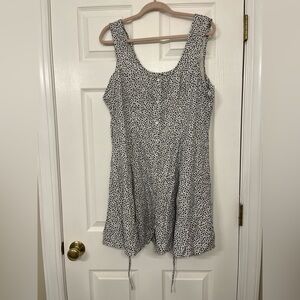 Old Navy Black and White Floral Dress